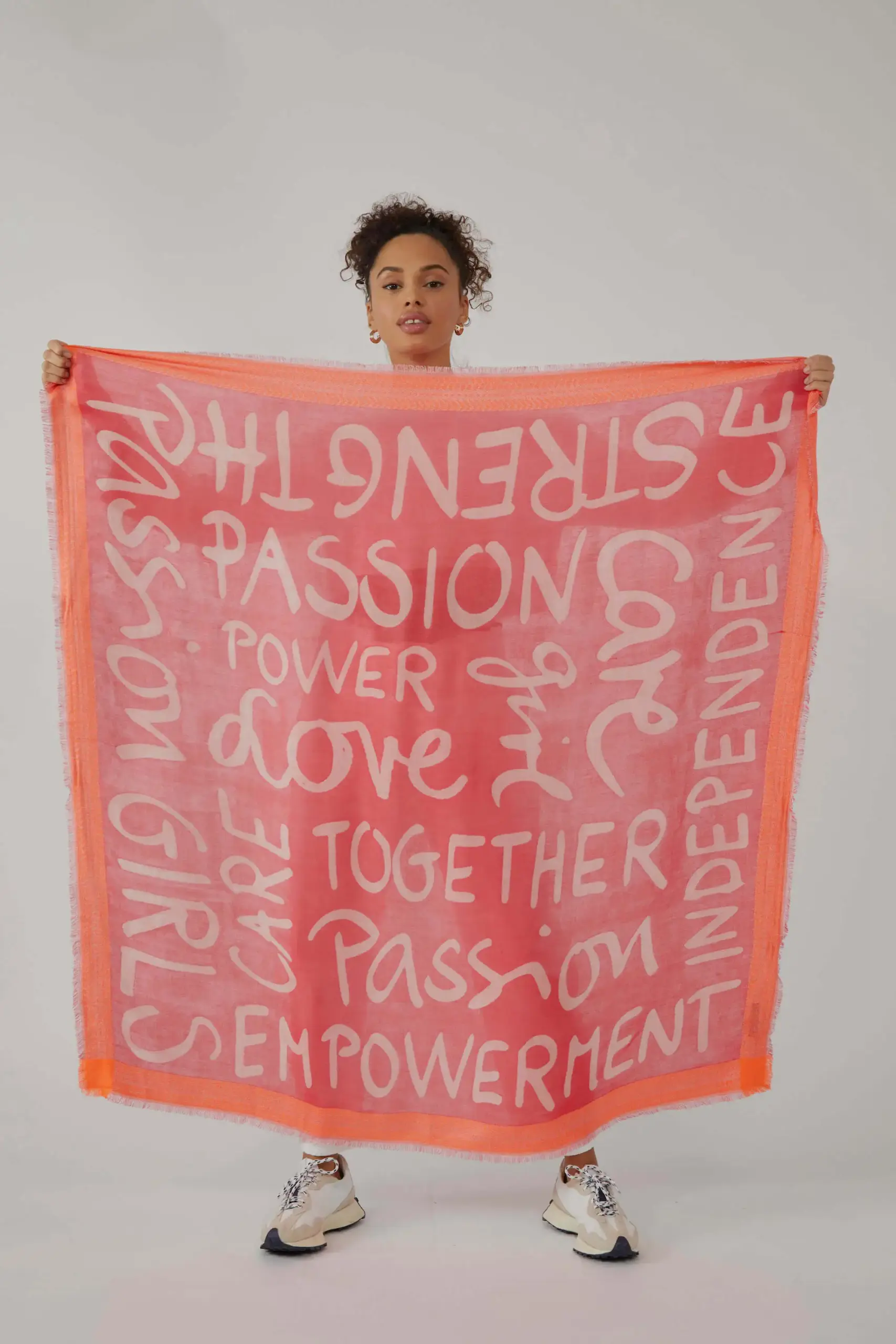 Women empowerment scarf by CODELLO x ABURY Foundation supports the ABURY TEENAGE GIRLS CLUB